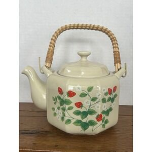 Otagiri OMC Japan Teapot Octagon Strawberry Vine Flower Blossom Cottage MCM Red